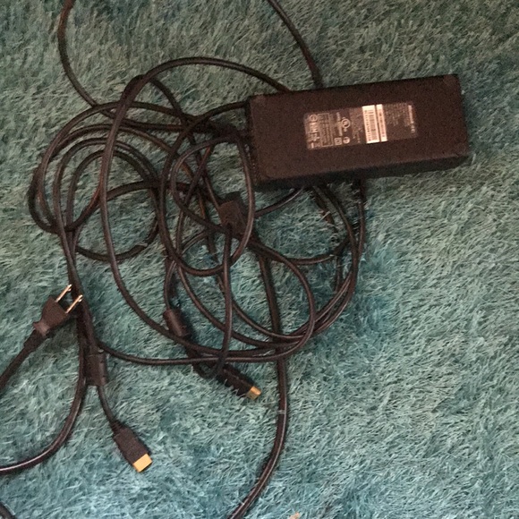 XBox 360 - Picture 7 of 7